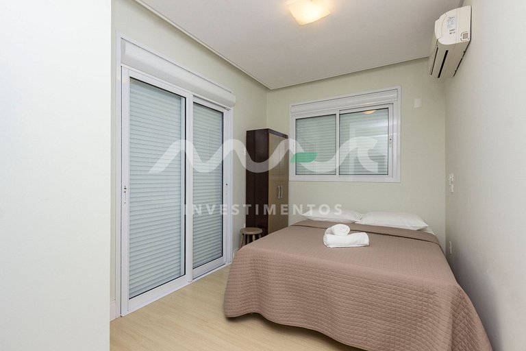111-B no Boulevard Bombinhas Conforto a 60m da Praia