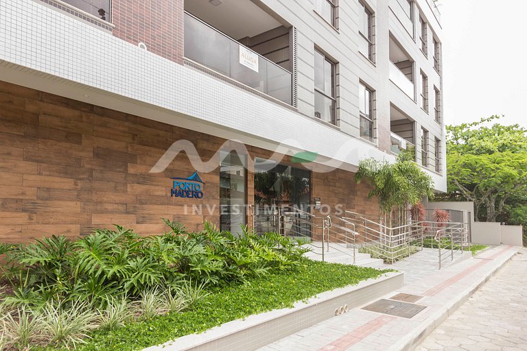 Praia de Bombinhas, apartamento com piscina