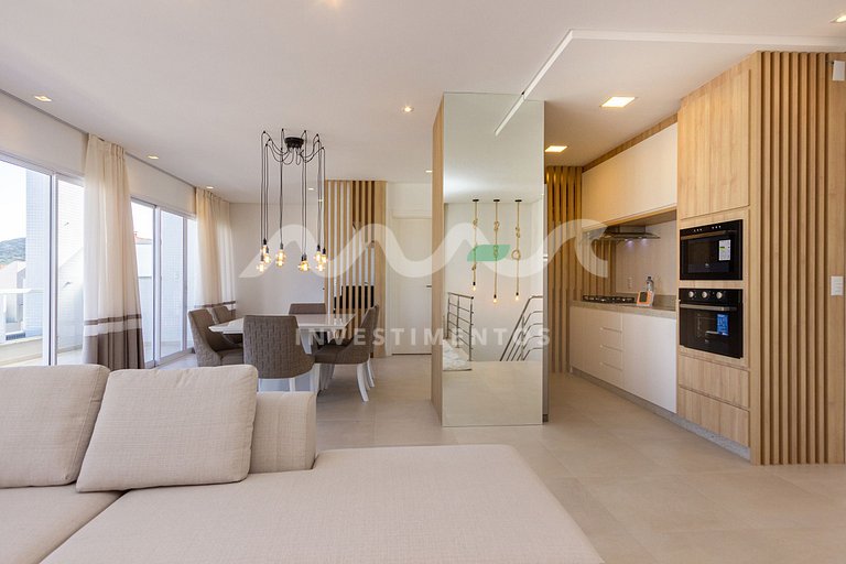 Cobertura de 3 quartos com piscina no edifício
