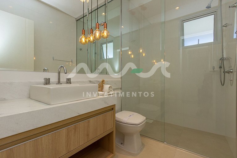 Cobertura de 3 quartos com piscina no edifício