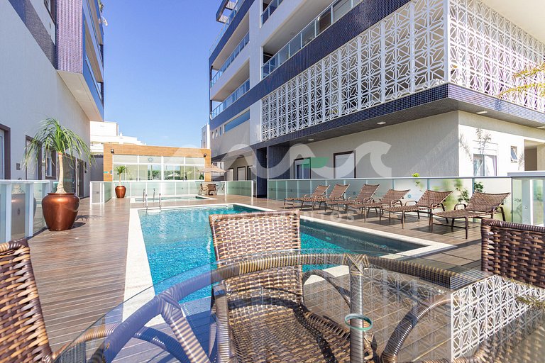 Cobertura de 3 quartos com piscina no edifício