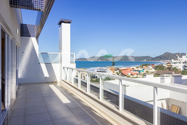 Cobertura de 3 quartos com piscina no edifício