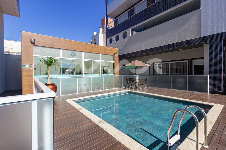 Cobertura de 3 quartos com piscina no edifício