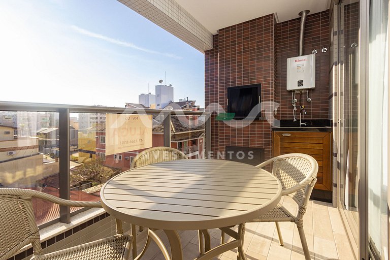 apartamento em Bombinhas com piscina e academia