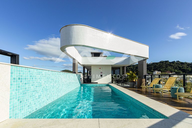 Apartamento na Avenida principal, com vista ao mar