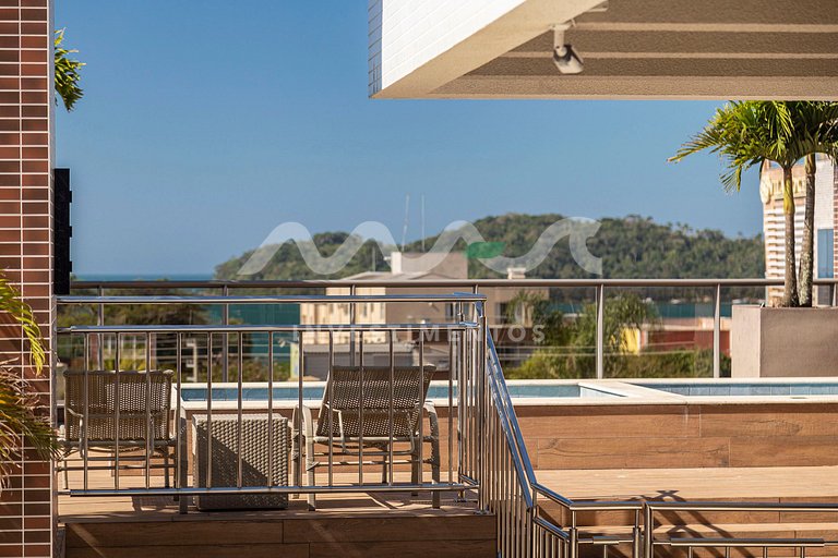 APARTAMENTO A POUCOS METROS DA PRAIA DE BOMBINHAS