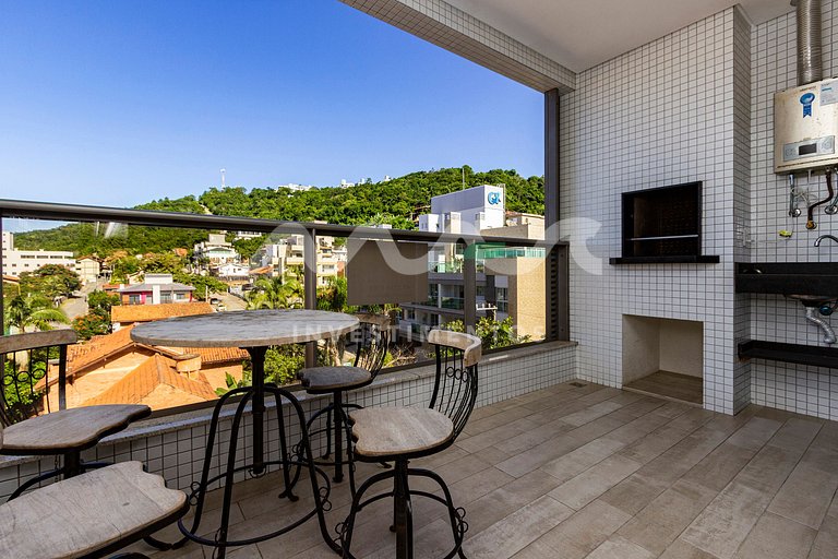 APARTAMENTO EM BOMBINHAS CENTRO