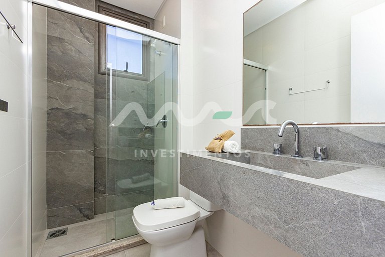 APARTAMENTO EM BOMBINHAS CENTRO