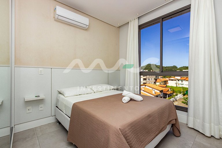 APARTAMENTO EM BOMBINHAS CENTRO