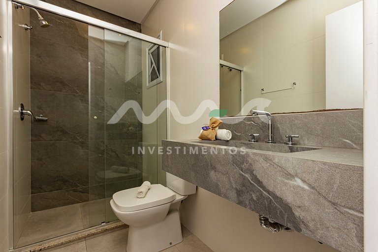 APARTAMENTO EM BOMBINHAS CENTRO